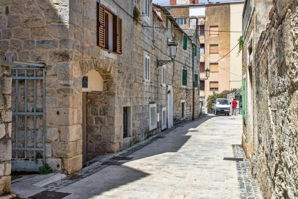 Diva 1,Stylish Old Town Studio Apartment Near Beach Split Bagian luar foto