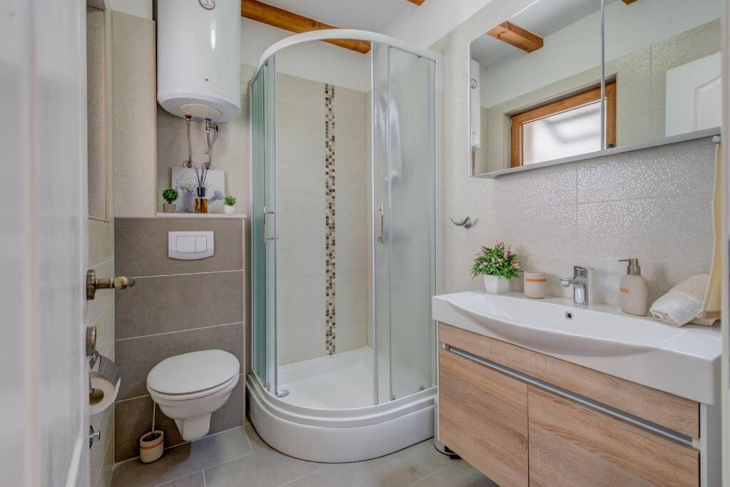 Diva 1,Stylish Old Town Studio Apartment Near Beach Split Bagian luar foto